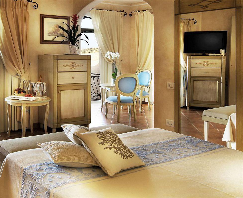 Colonna Resort Country & Sporting Club ポルト・チェルボ エクステリア 写真