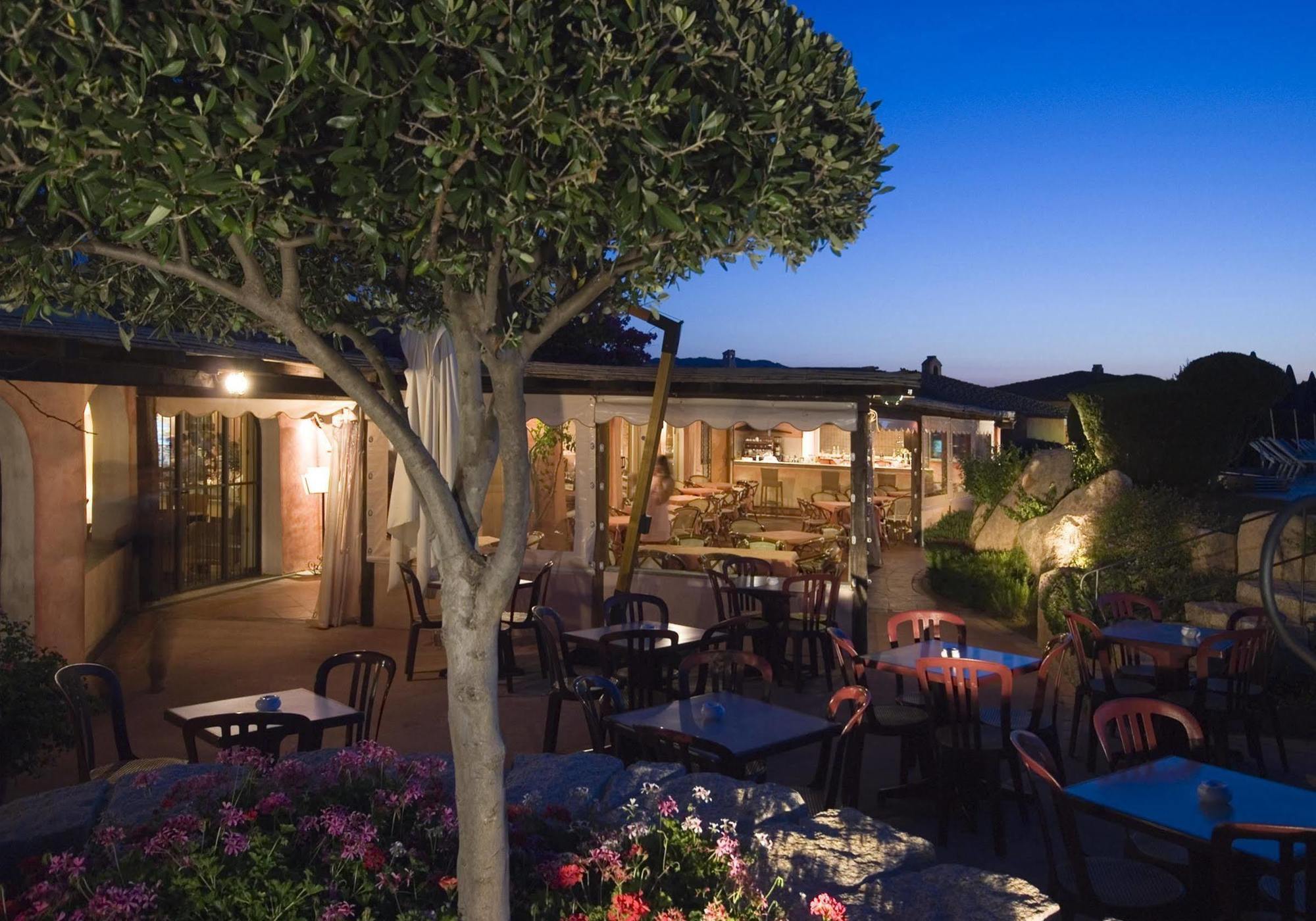 Colonna Resort Country & Sporting Club ポルト・チェルボ レストラン 写真