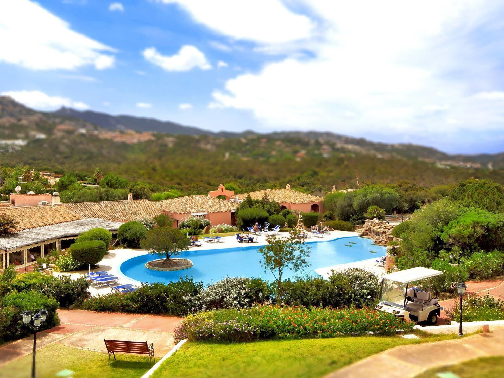 Colonna Resort Country & Sporting Club ポルト・チェルボ エクステリア 写真
